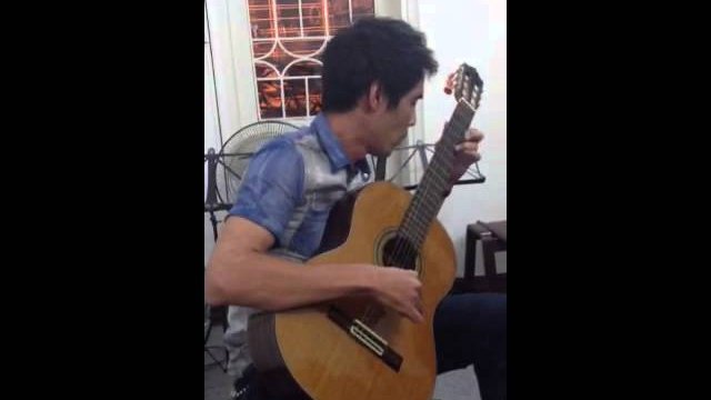 Guitarist Nguyễn Quang Vinh
